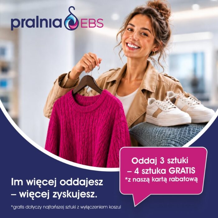 Baner promocyjny Pralni EBS z uśmiechniętą kobietą trzymającą różowy sweter na wieszaku - oddaj 3 sztuki, 4 gratis